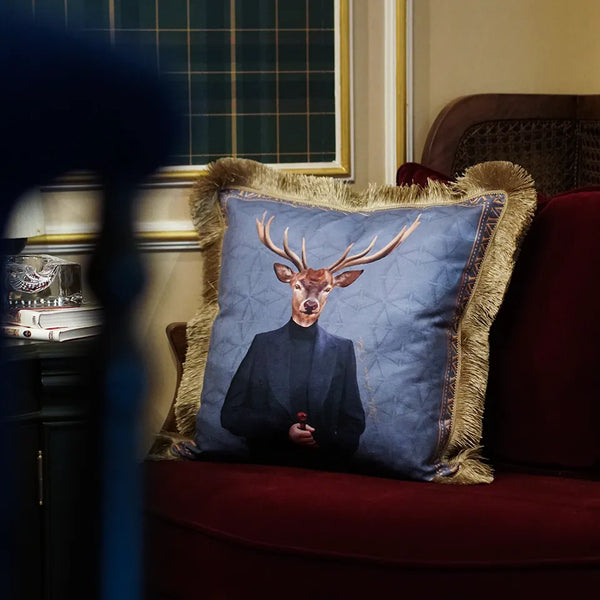 Deer Gentelman Yastık Kılıfı