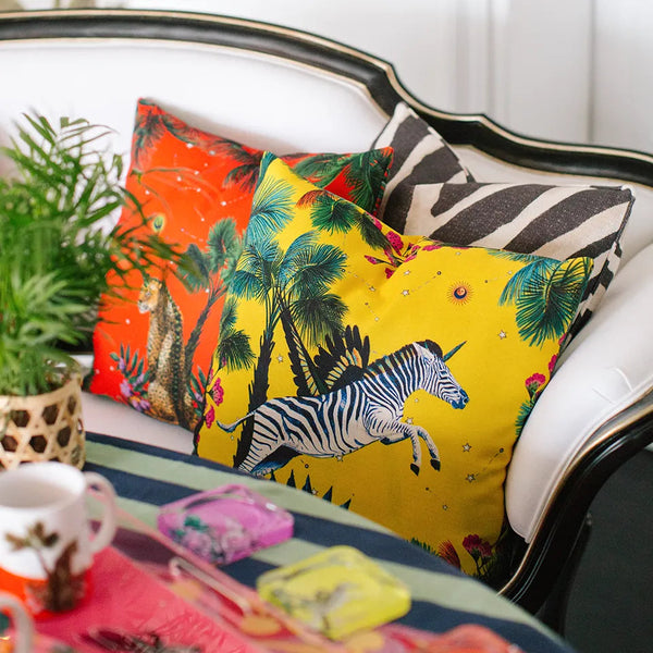 Wonderland Sarı Zebra Yastık Kılıfı